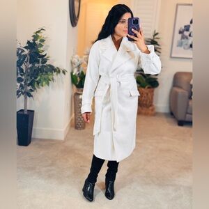 Express front wrap coat. Size: Small

*** Minor surface abrasion***